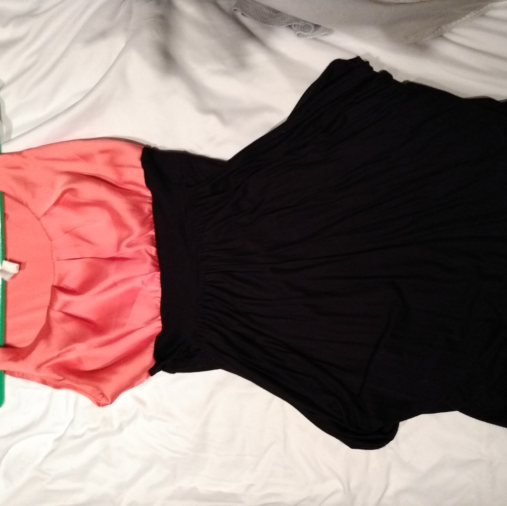Dress limité small pink and black